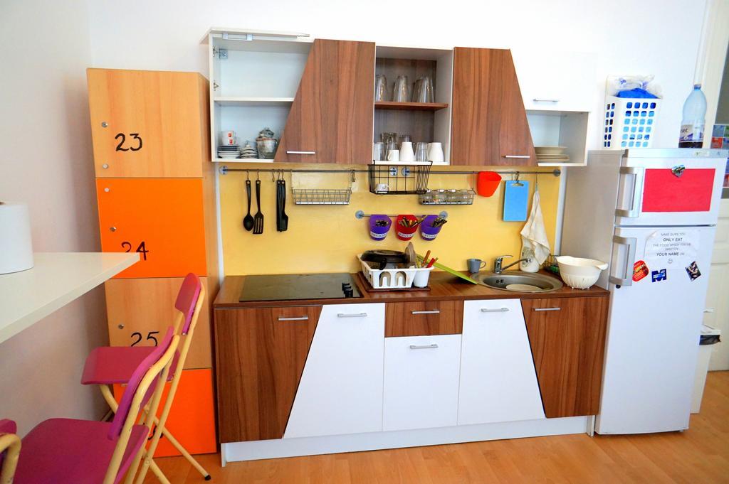 Little Bucharest Old Town Hostel Extérieur photo