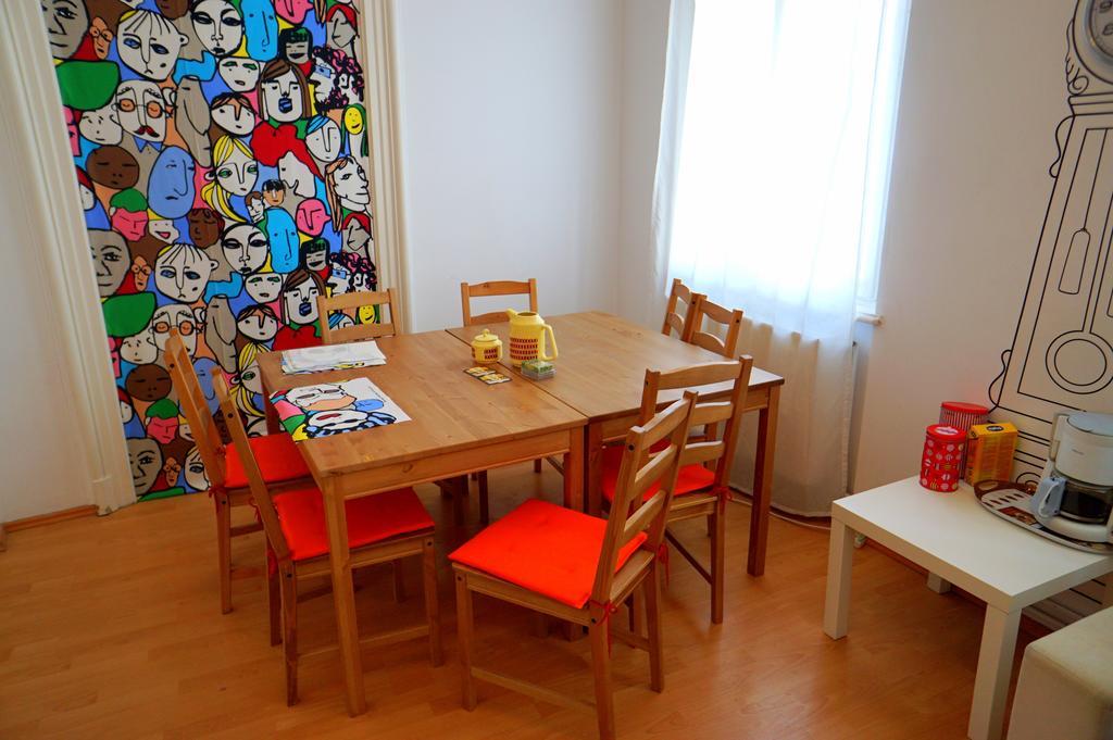Little Bucharest Old Town Hostel Extérieur photo