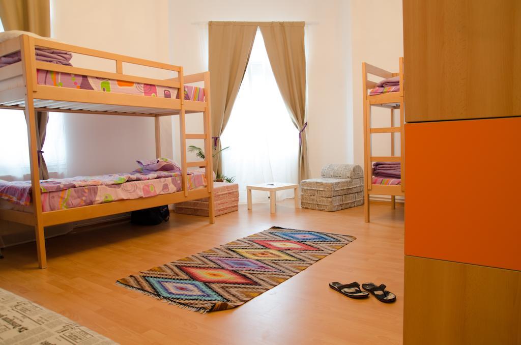 Little Bucharest Old Town Hostel Chambre photo